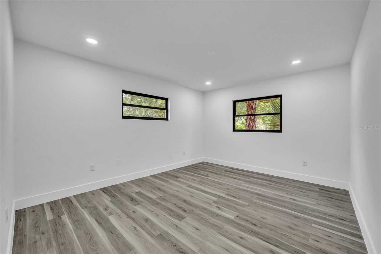 Image 20 of 43 For 731 Bongart Road
