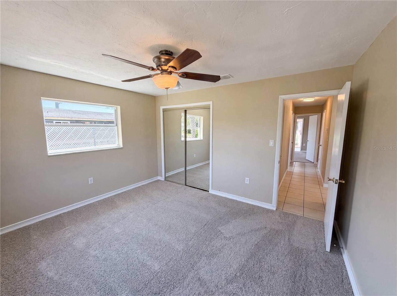 Image 20 of 35 For 406 Skylark Boulevard