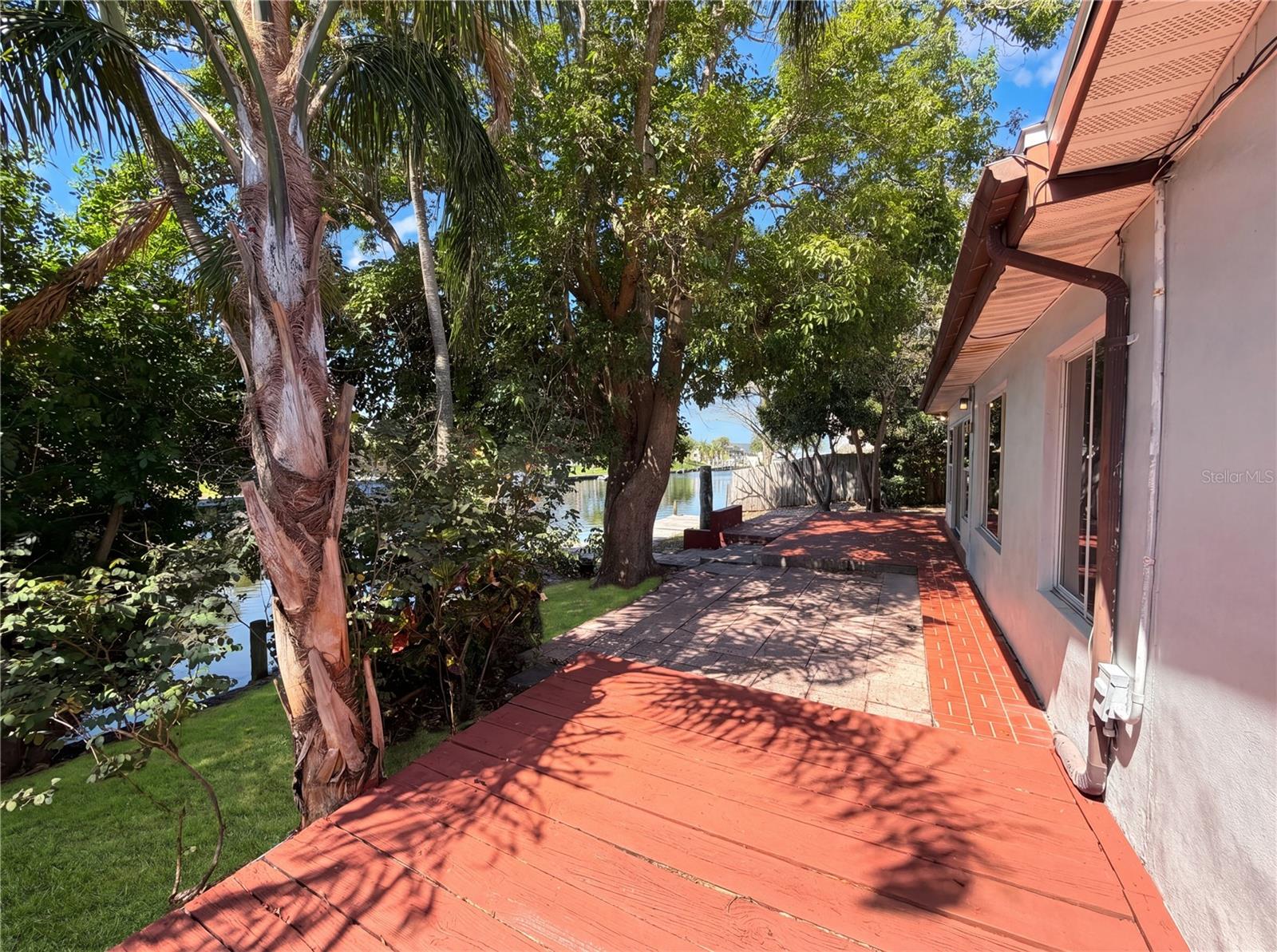 Image 34 of 35 For 406 Skylark Boulevard