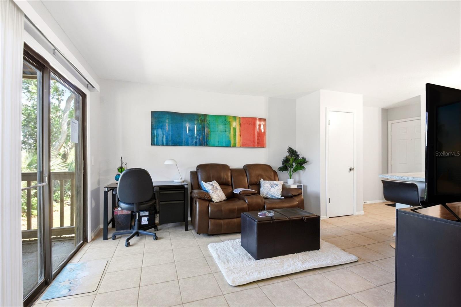 Image 13 of 30 For 1401 Palmetto Avenue 103