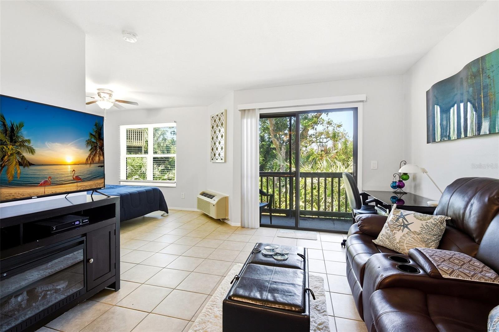 Image 9 of 30 For 1401 Palmetto Avenue 103