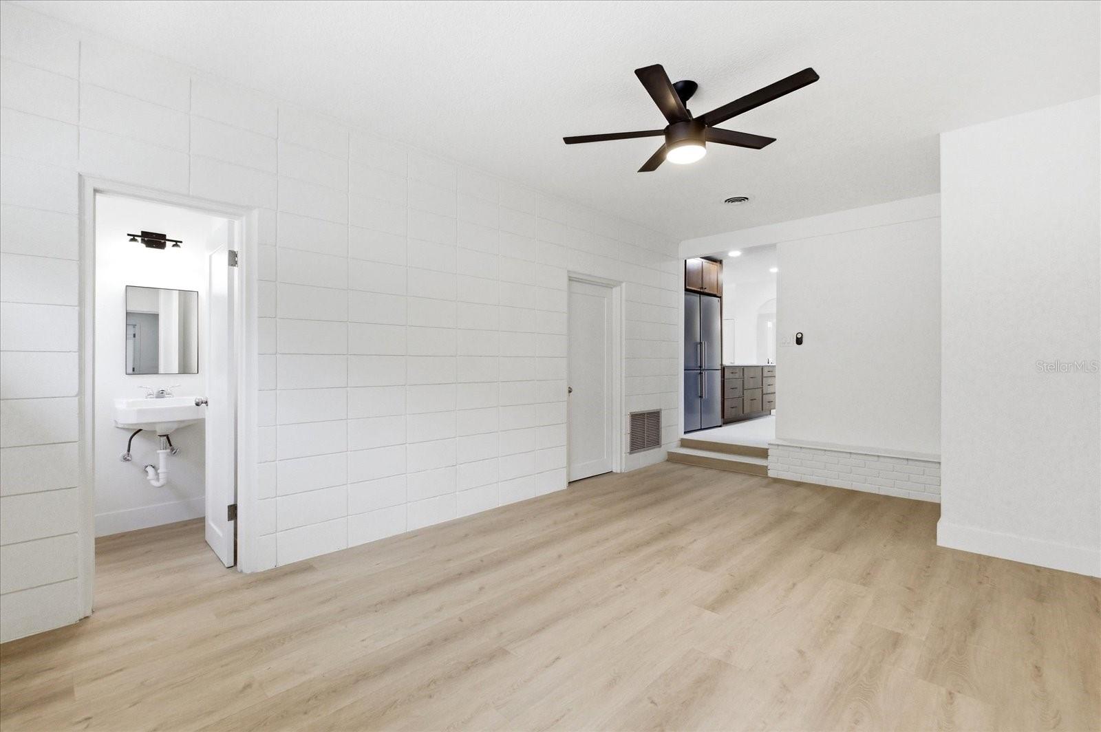 Image 18 of 47 For 3256 Wickersham Court