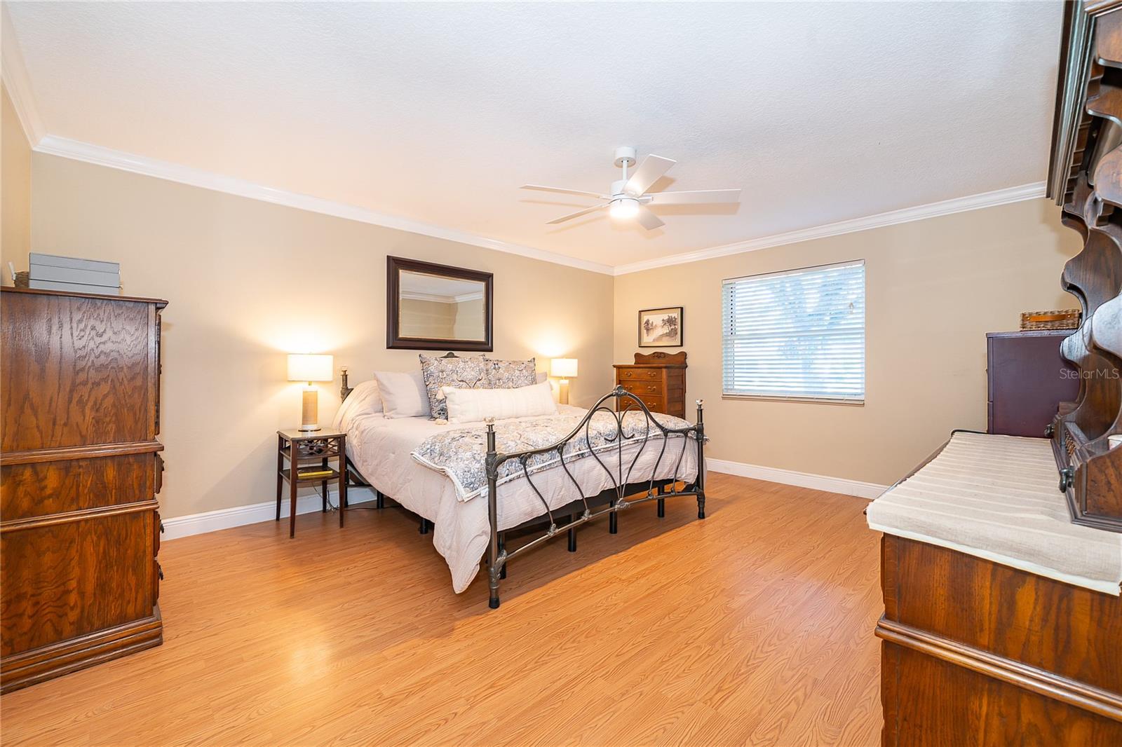 Image 23 of 54 For 2810 Overlake Avenue