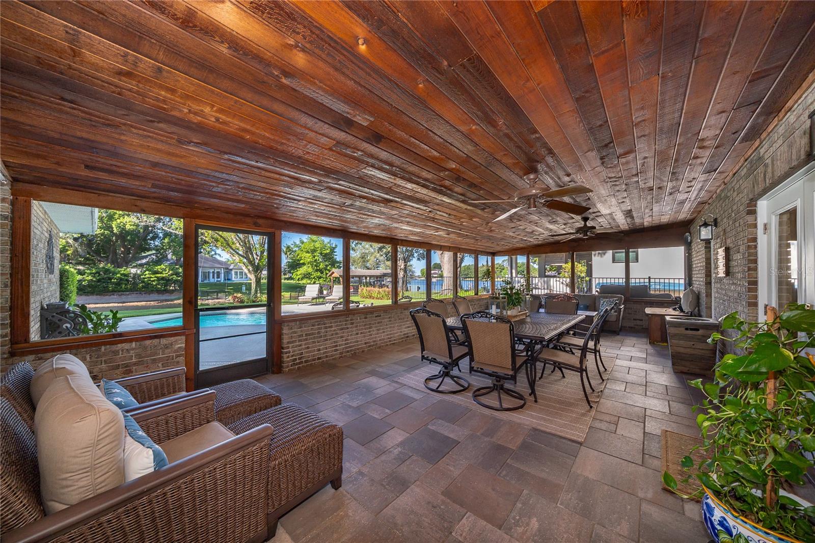 Image 33 of 54 For 2810 Overlake Avenue