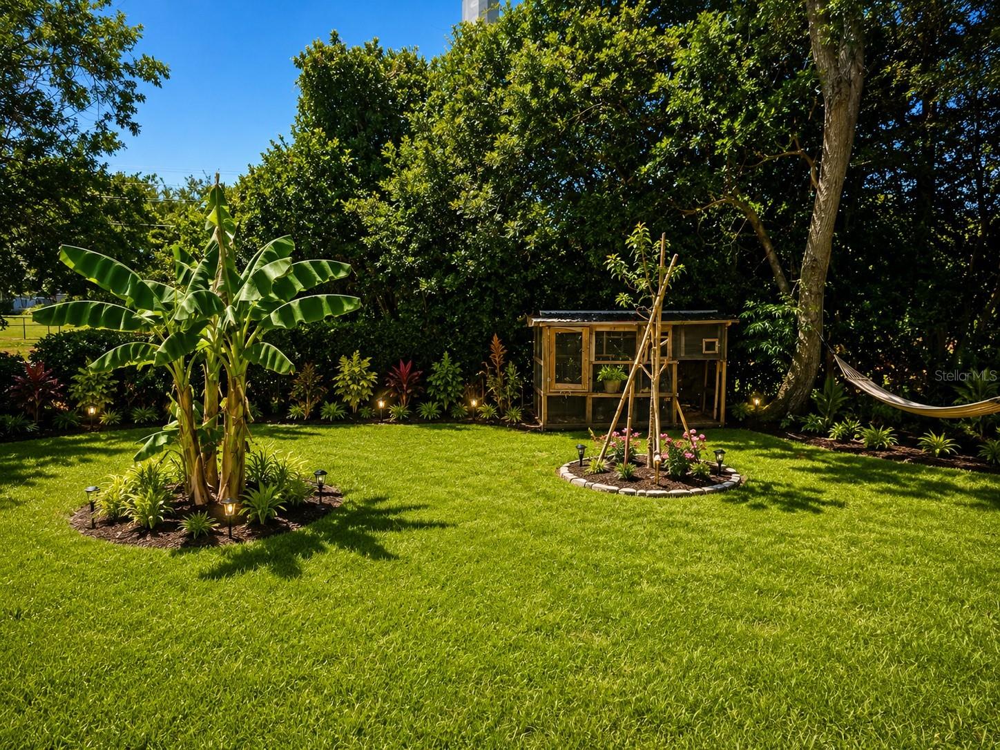 Image 20 of 22 For 14 Japonica Drive