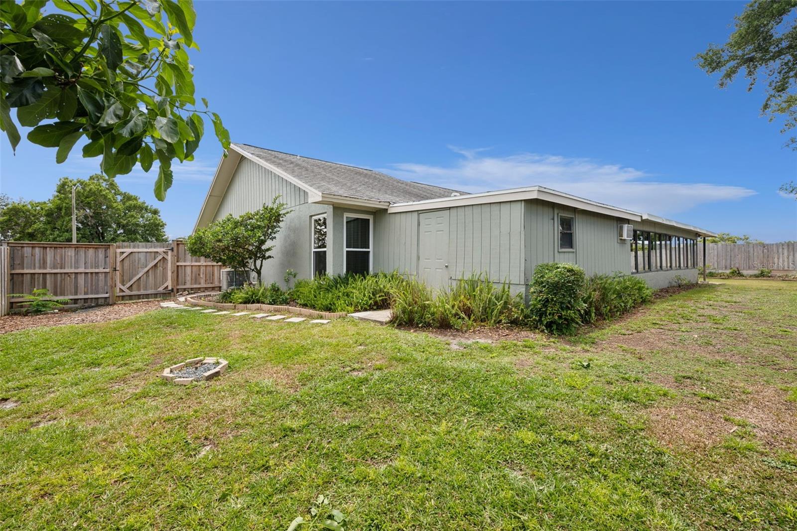 Image 19 of 20 For 4029 Foothills Drive