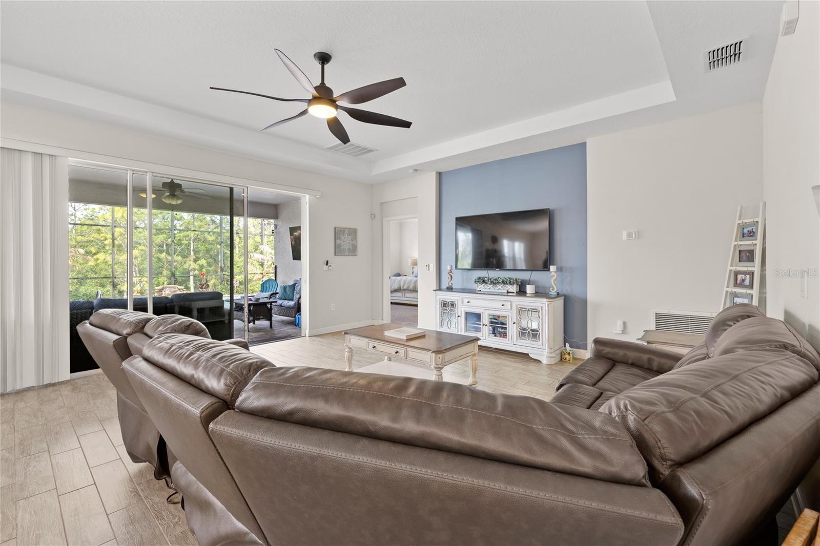 Image 15 of 74 For 5864 Alenlon Way