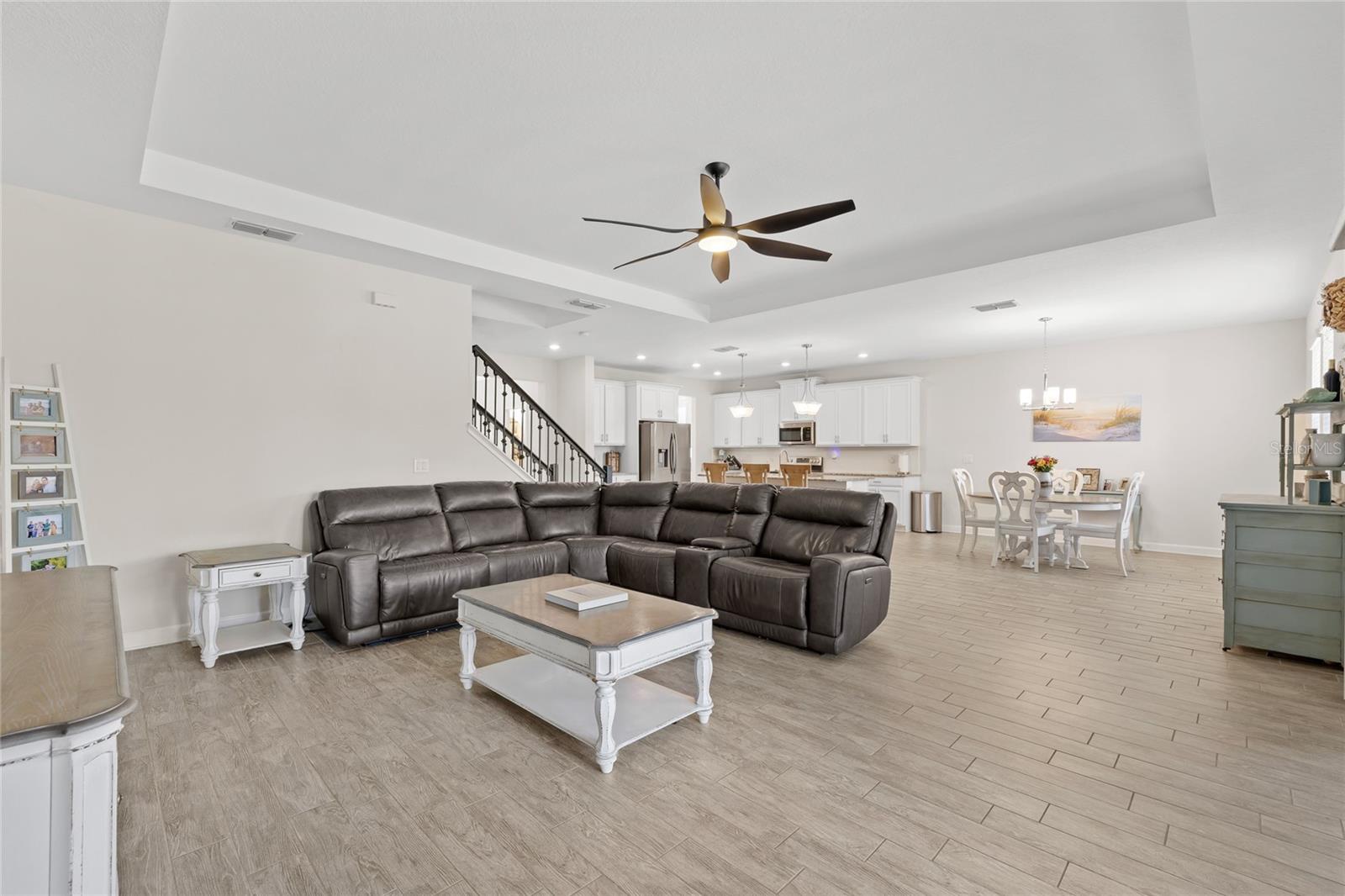 Image 16 of 74 For 5864 Alenlon Way
