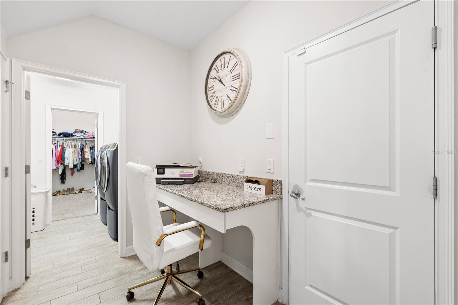 Image 20 of 74 For 5864 Alenlon Way