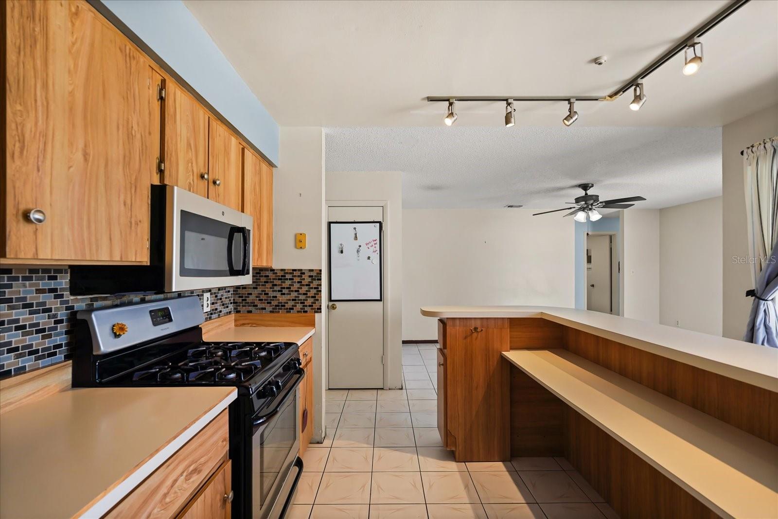 Image 12 of 30 For 2643 Camomile Drive