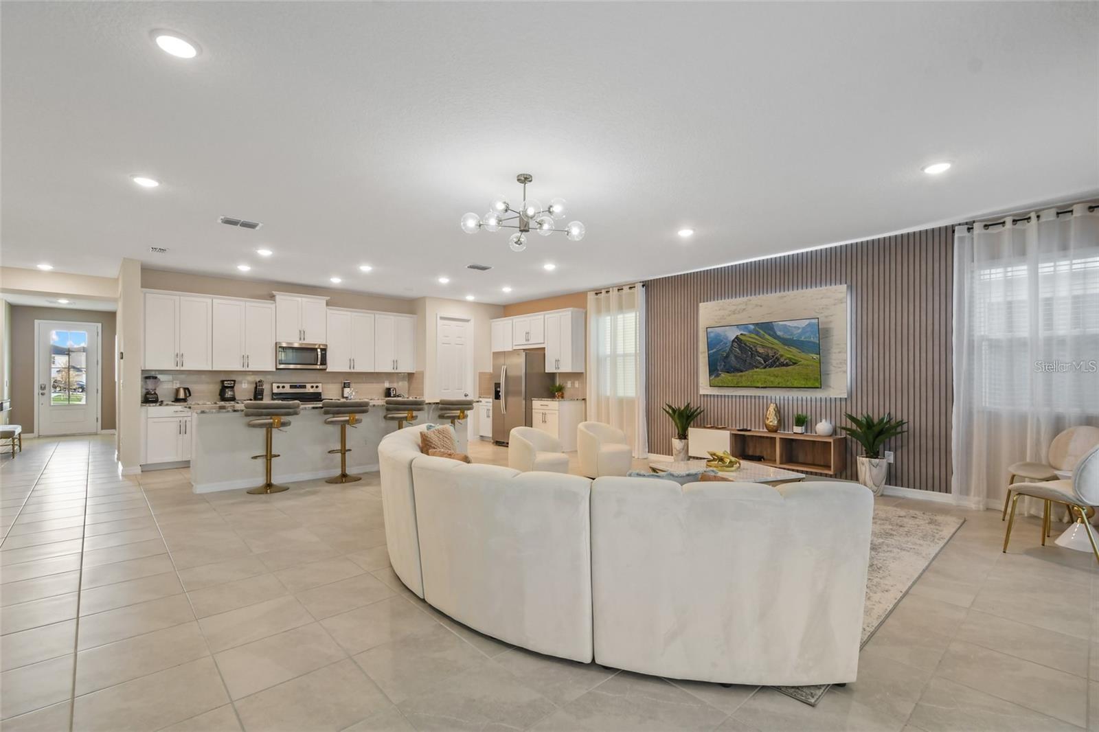 Image 3 of 70 For 8905 Coconut Breeze Drive
