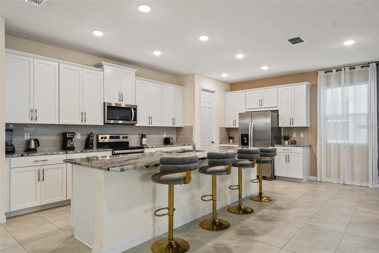 Image 5 of 70 For 8905 Coconut Breeze Drive