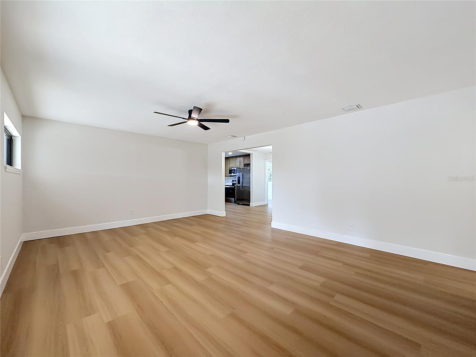 Image 17 of 68 For 2105 Shaffer Place