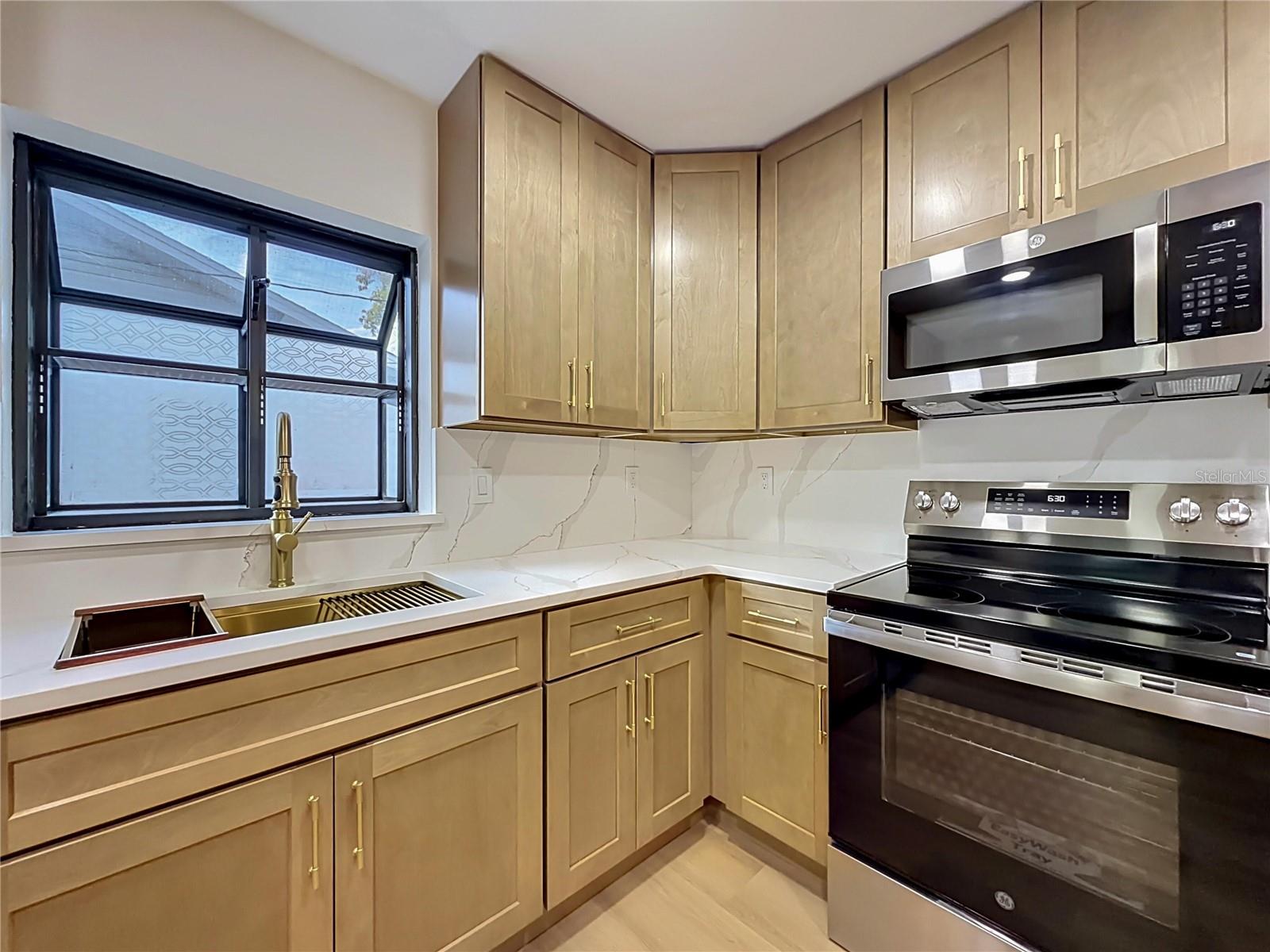 Image 34 of 68 For 2105 Shaffer Place