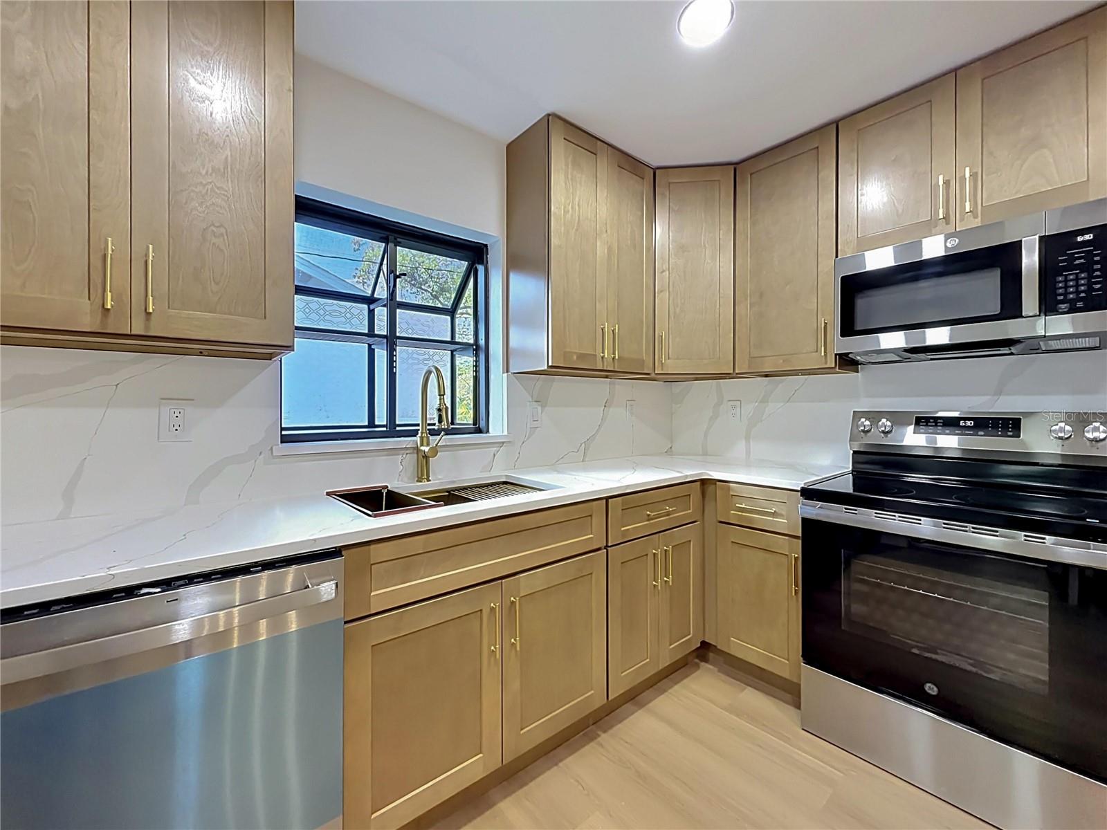 Image 35 of 68 For 2105 Shaffer Place