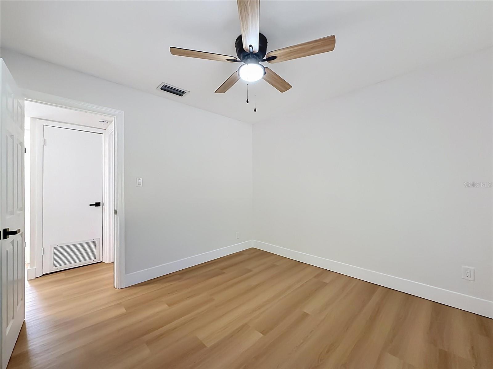 Image 41 of 68 For 2105 Shaffer Place