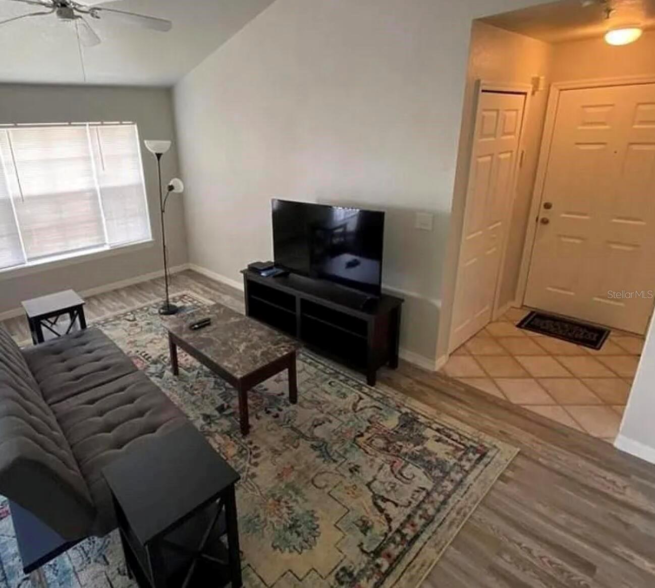 Image 3 of 7 For 5118 City Street 536