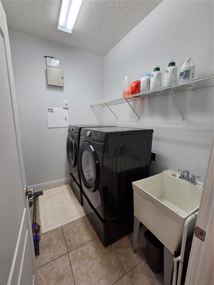 Image 11 of 51 For 3013 San Leo Drive