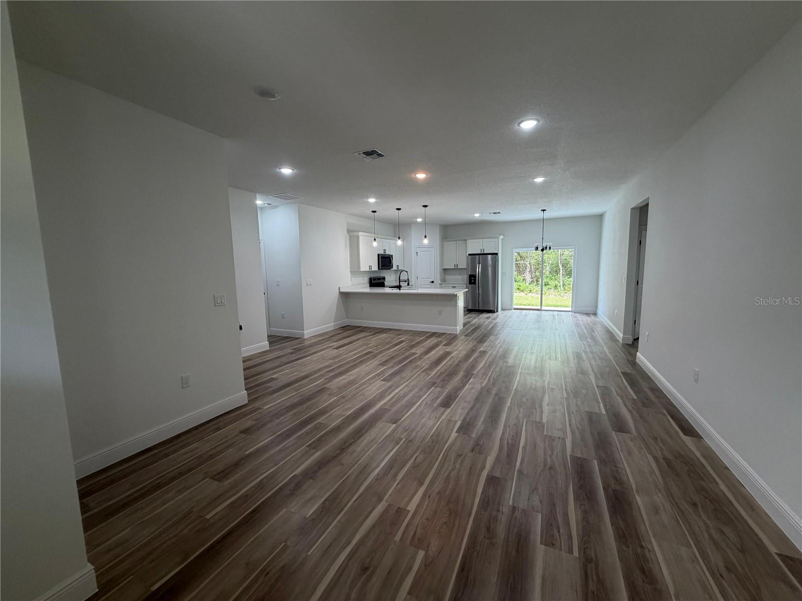 Image 5 of 22 For 8596 Spartan Drive