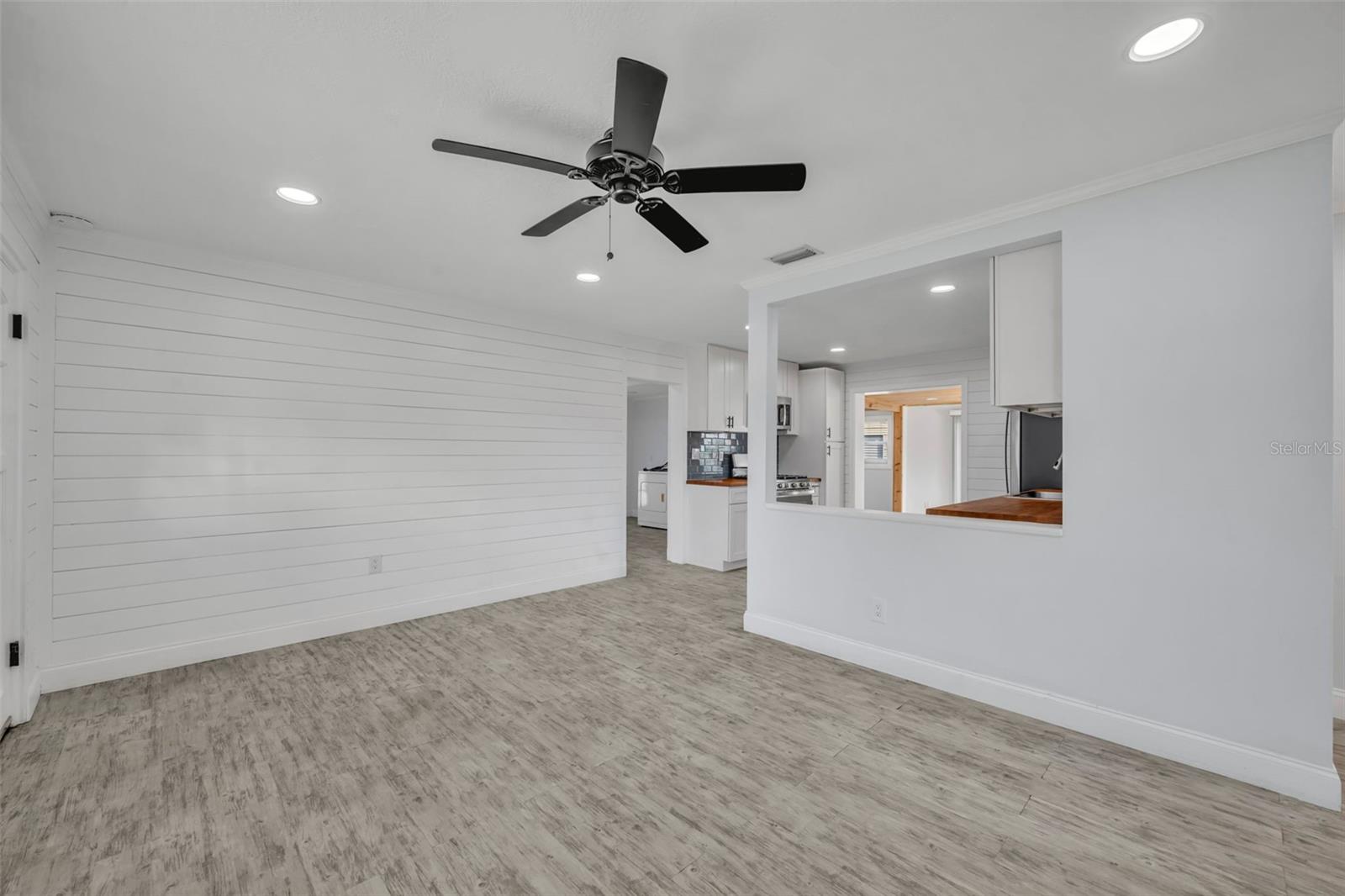 Image 6 of 27 For 702 Eleanore Avenue
