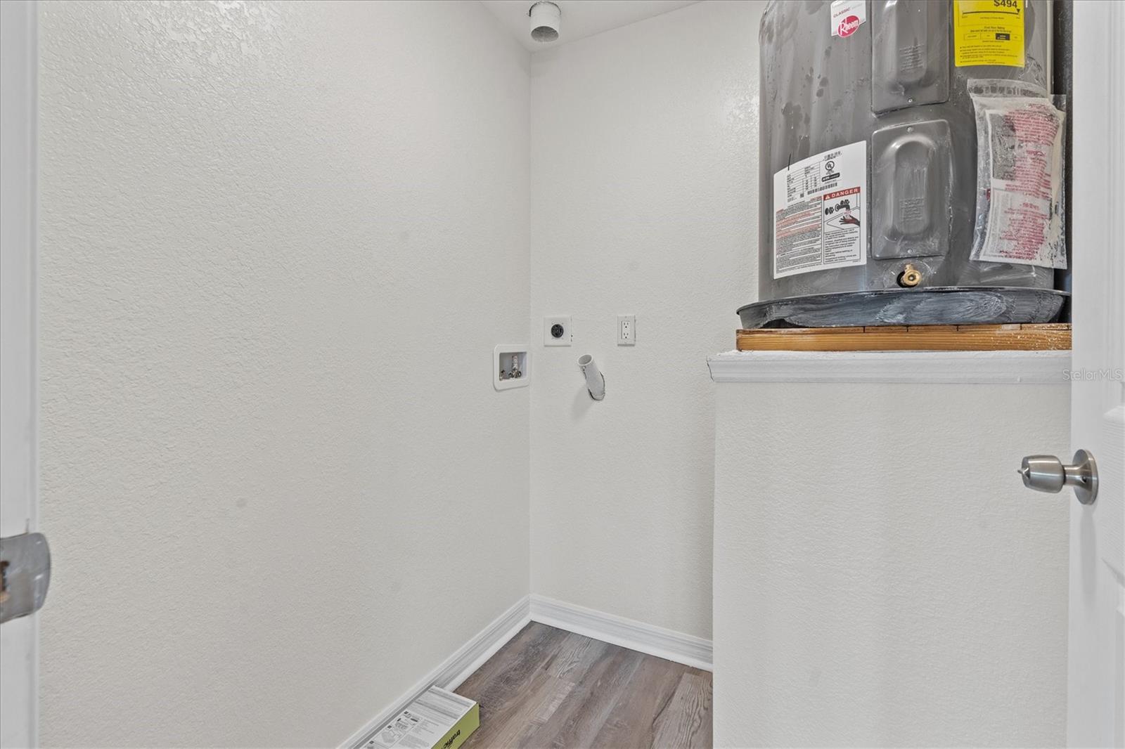 Image 21 of 25 For 4903 Lake Ridge Road Ge