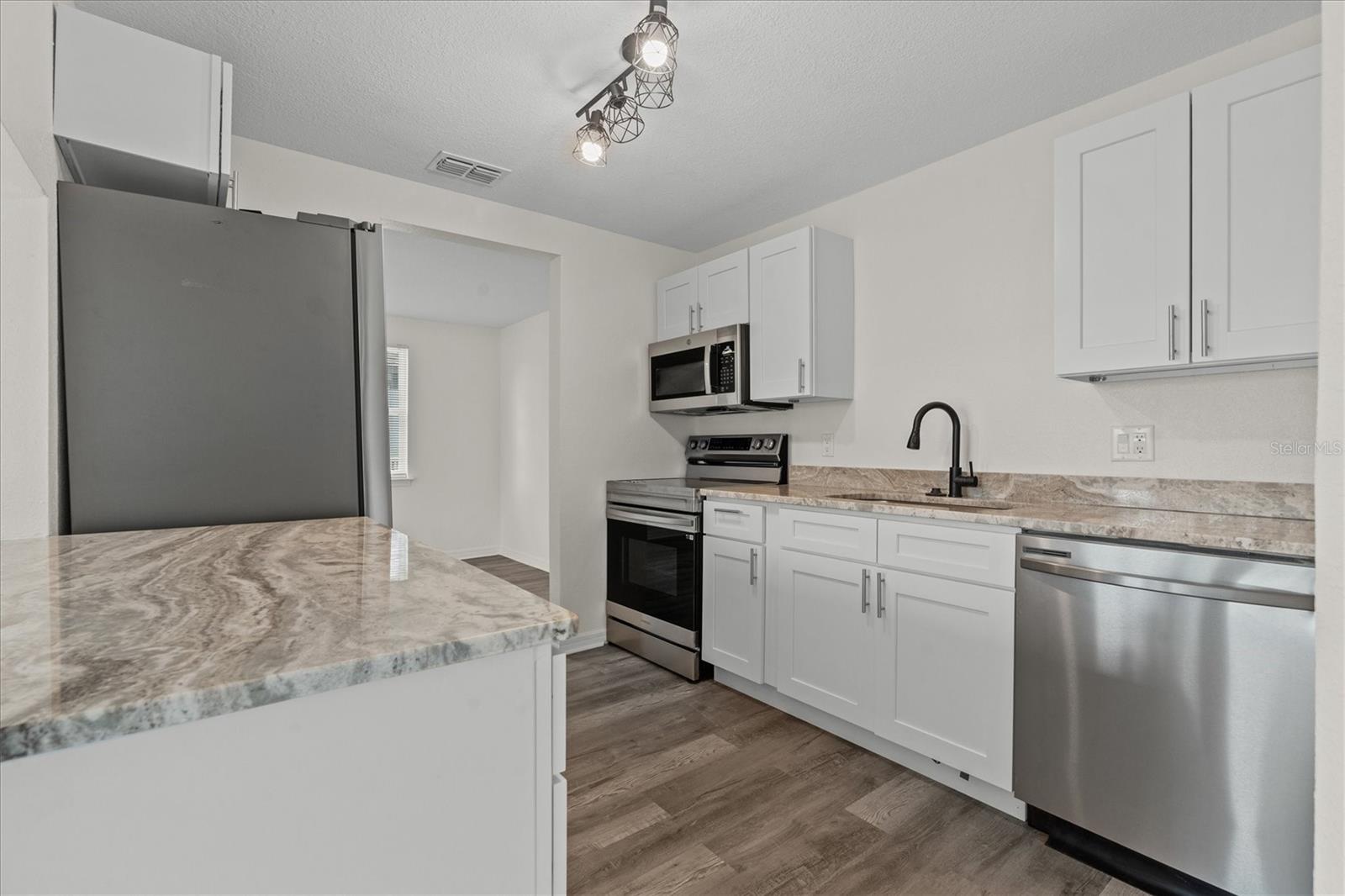Image 7 of 25 For 4903 Lake Ridge Road Ge