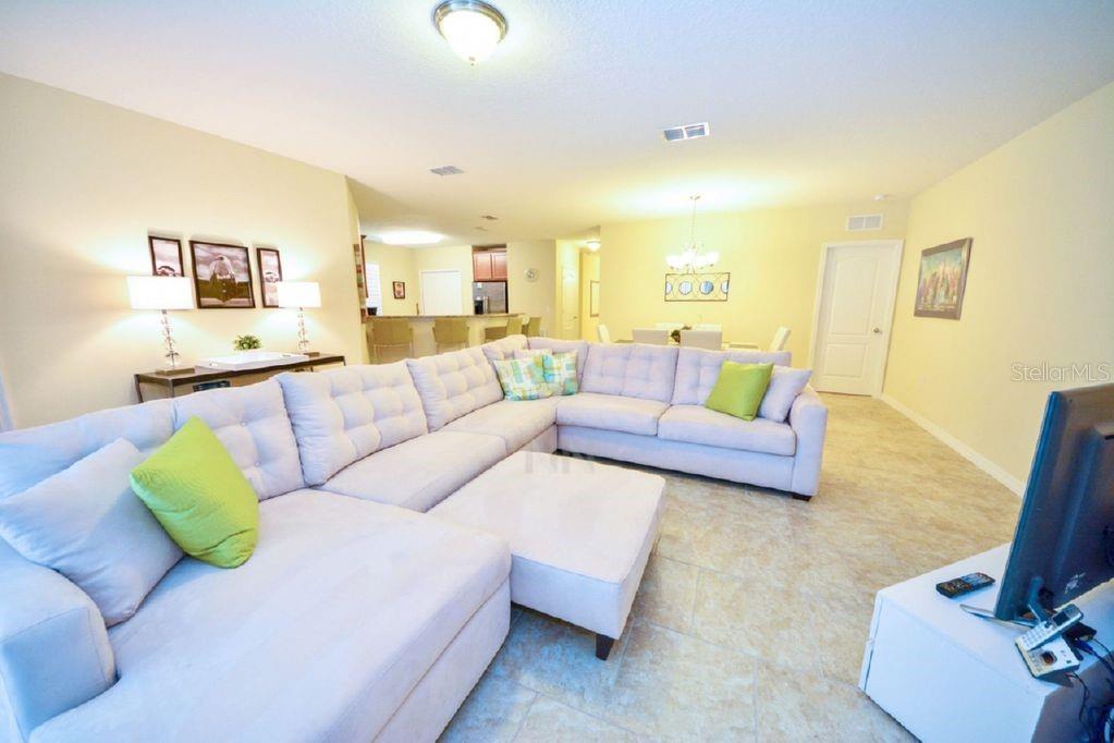 Image 4 of 19 For 1014 Cypress Pointe Boulevard