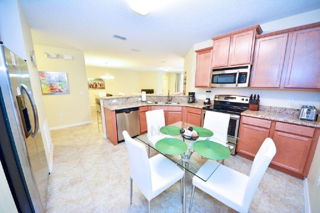 Image 5 of 19 For 1014 Cypress Pointe Boulevard
