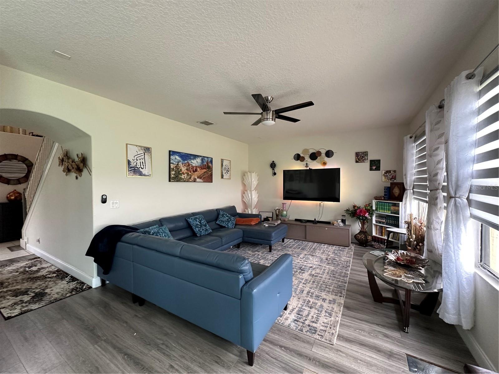 Image 13 of 28 For 3044 Camino Real Drive S