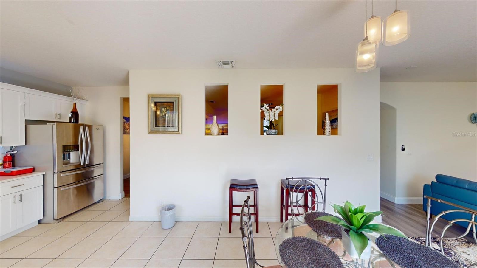 Image 4 of 28 For 3044 Camino Real Drive S