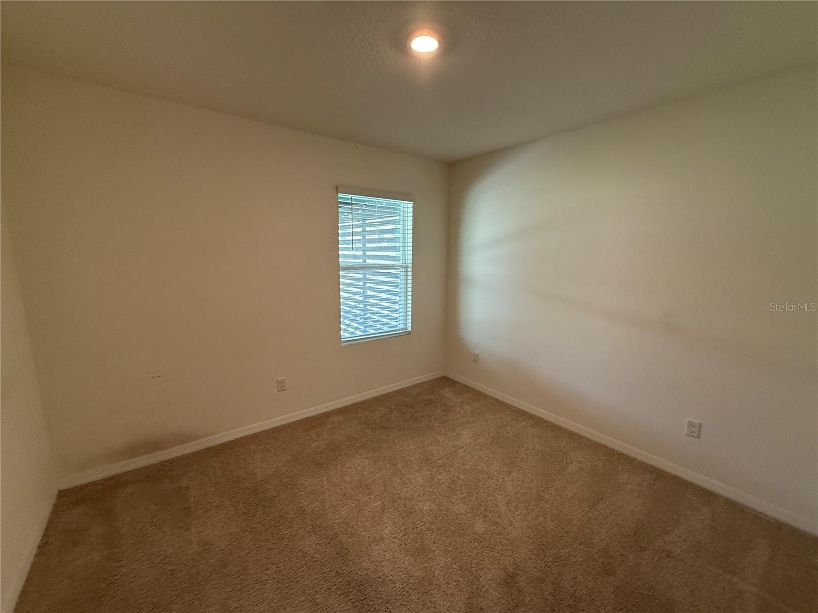 Image 13 of 39 For 2029 Maple Ridge Drive