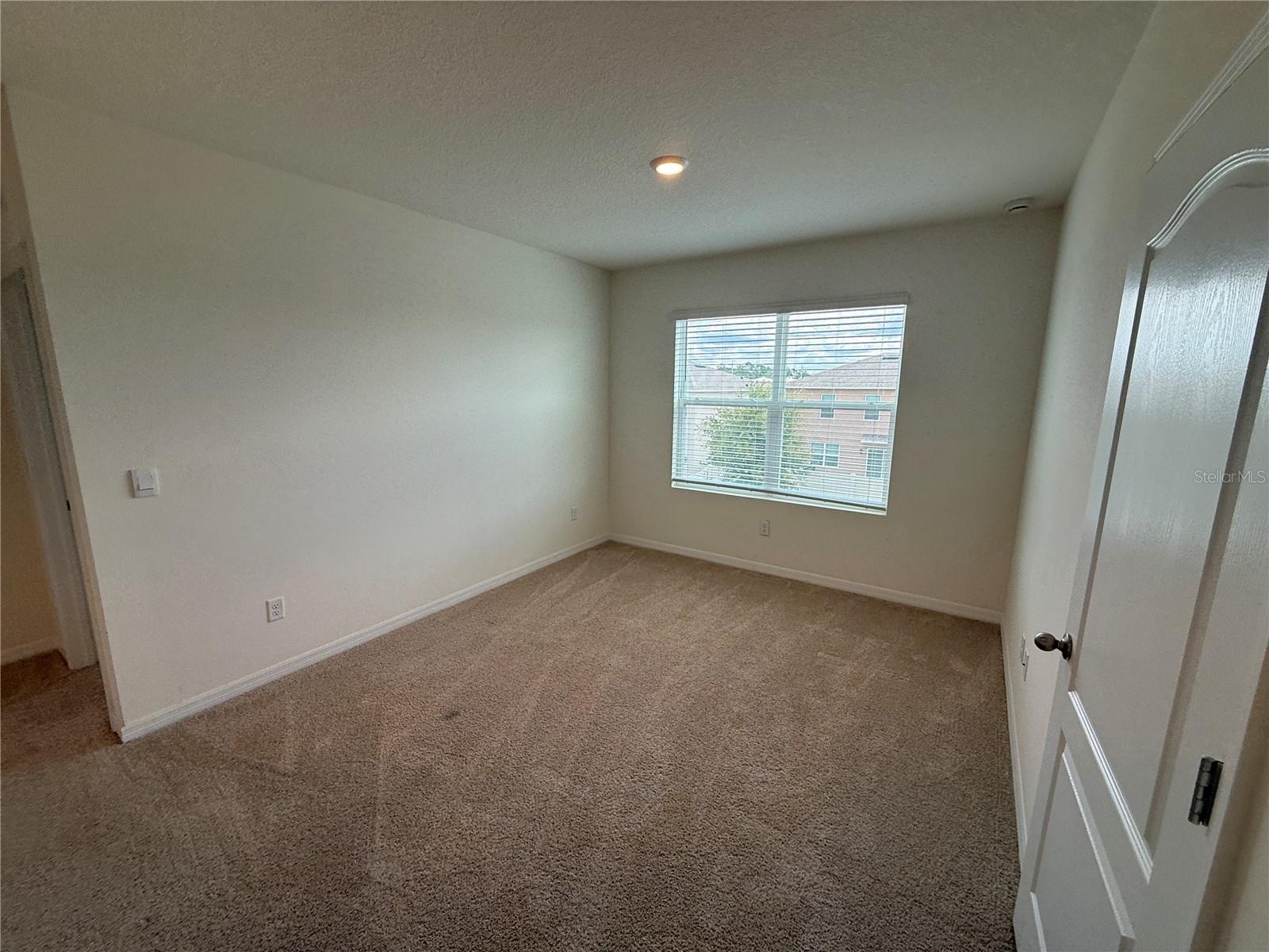 Image 22 of 39 For 2029 Maple Ridge Drive