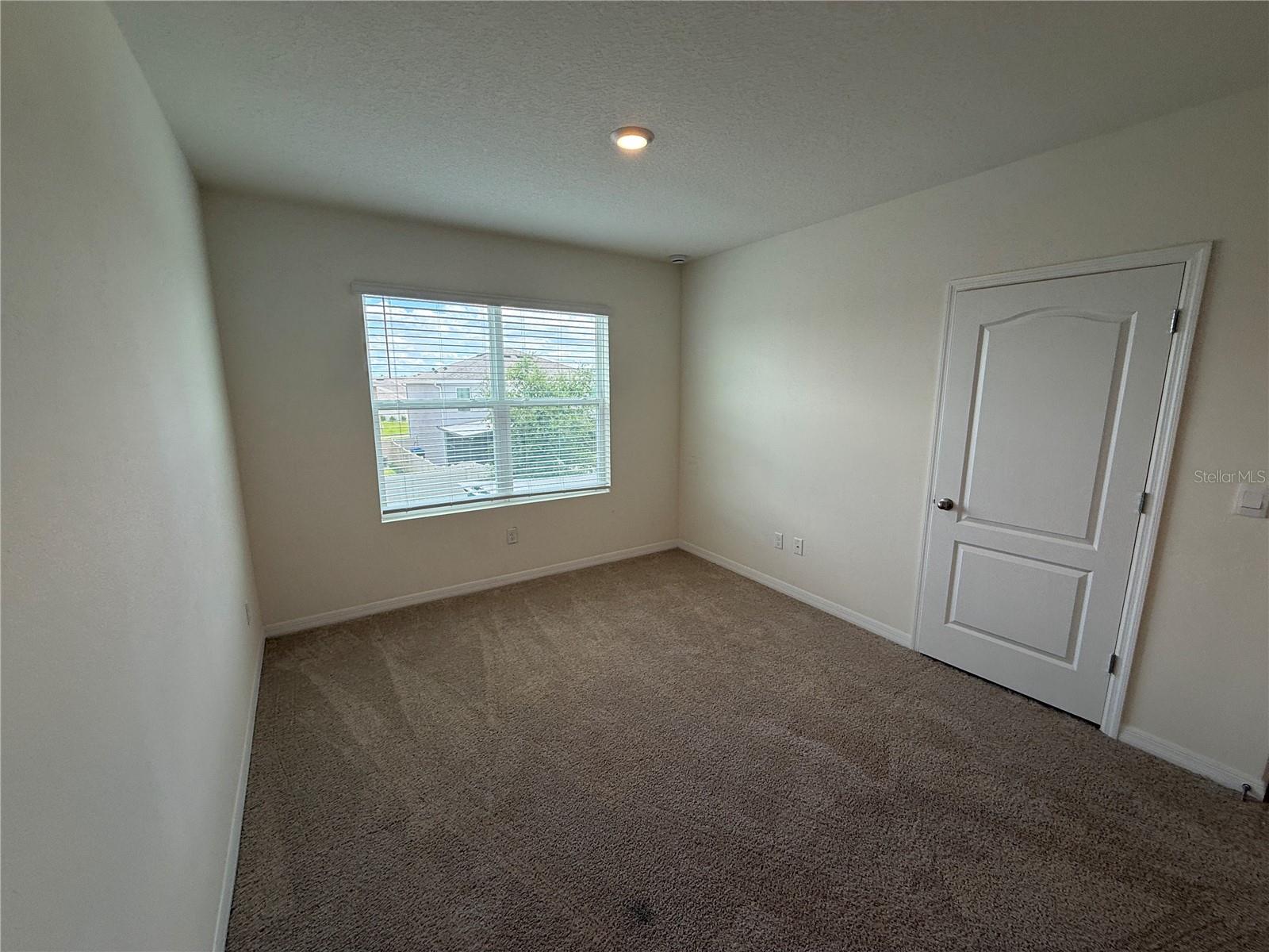 Image 23 of 39 For 2029 Maple Ridge Drive