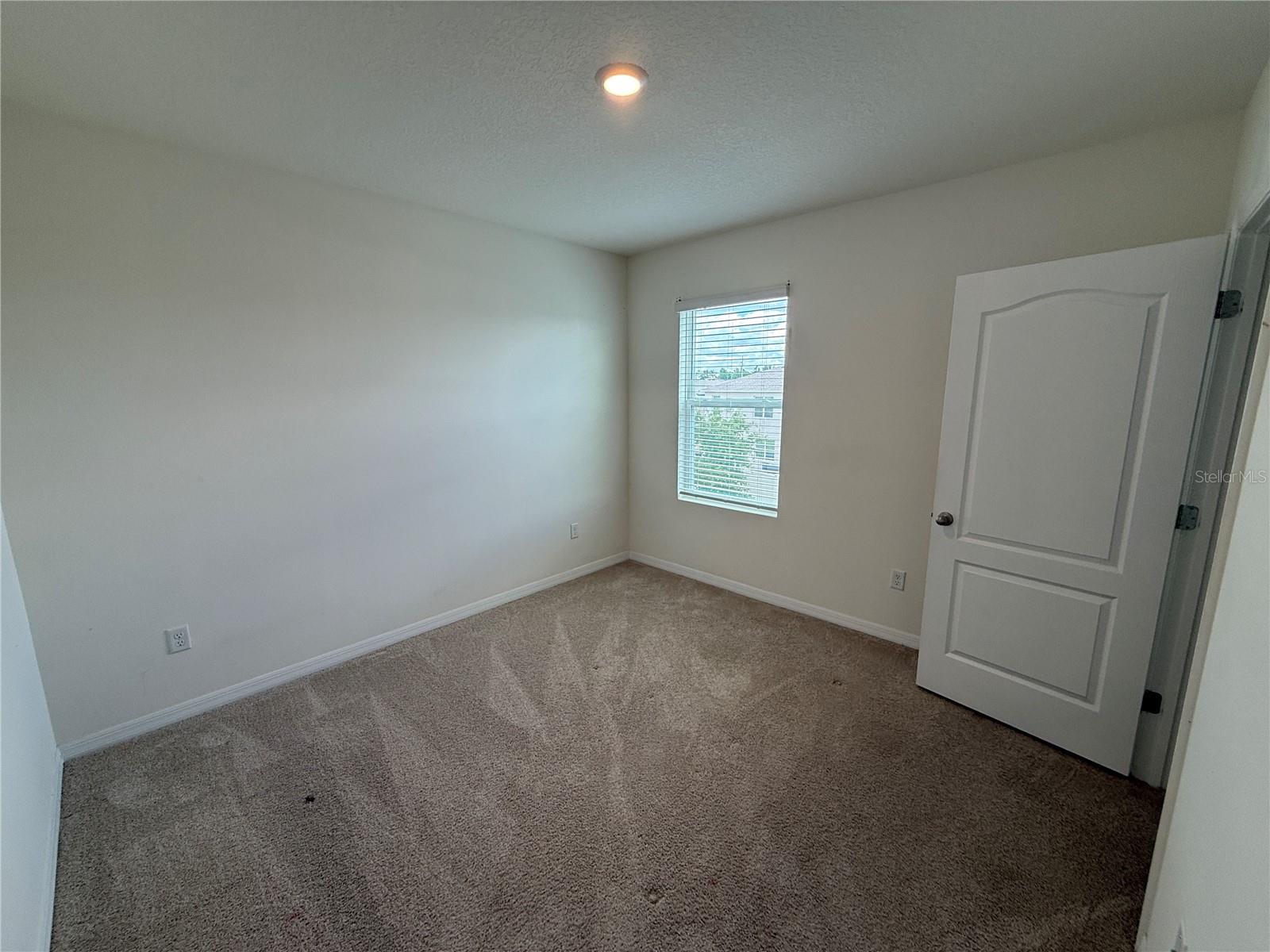 Image 28 of 39 For 2029 Maple Ridge Drive