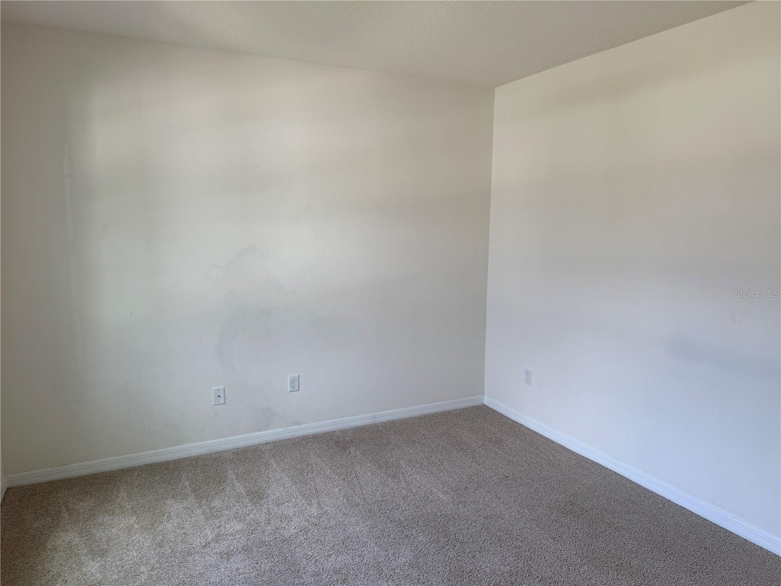 Image 30 of 39 For 2029 Maple Ridge Drive