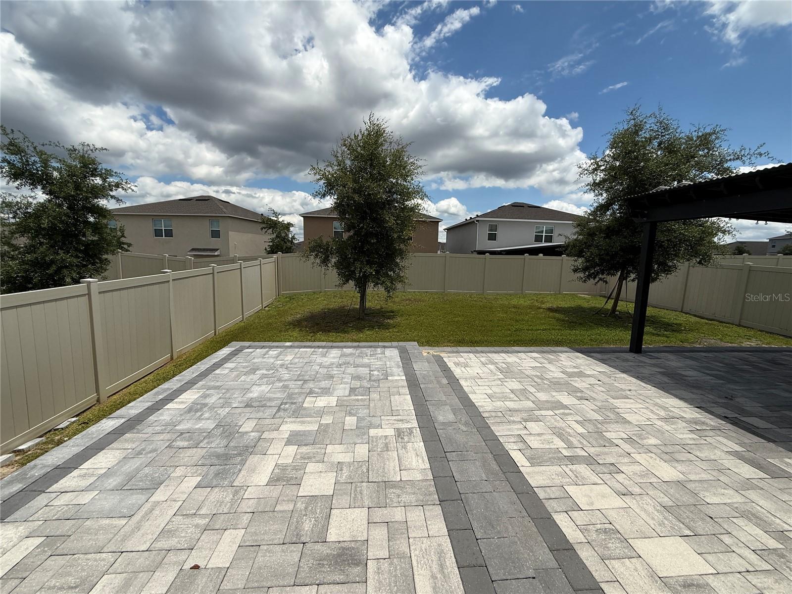 Image 32 of 39 For 2029 Maple Ridge Drive