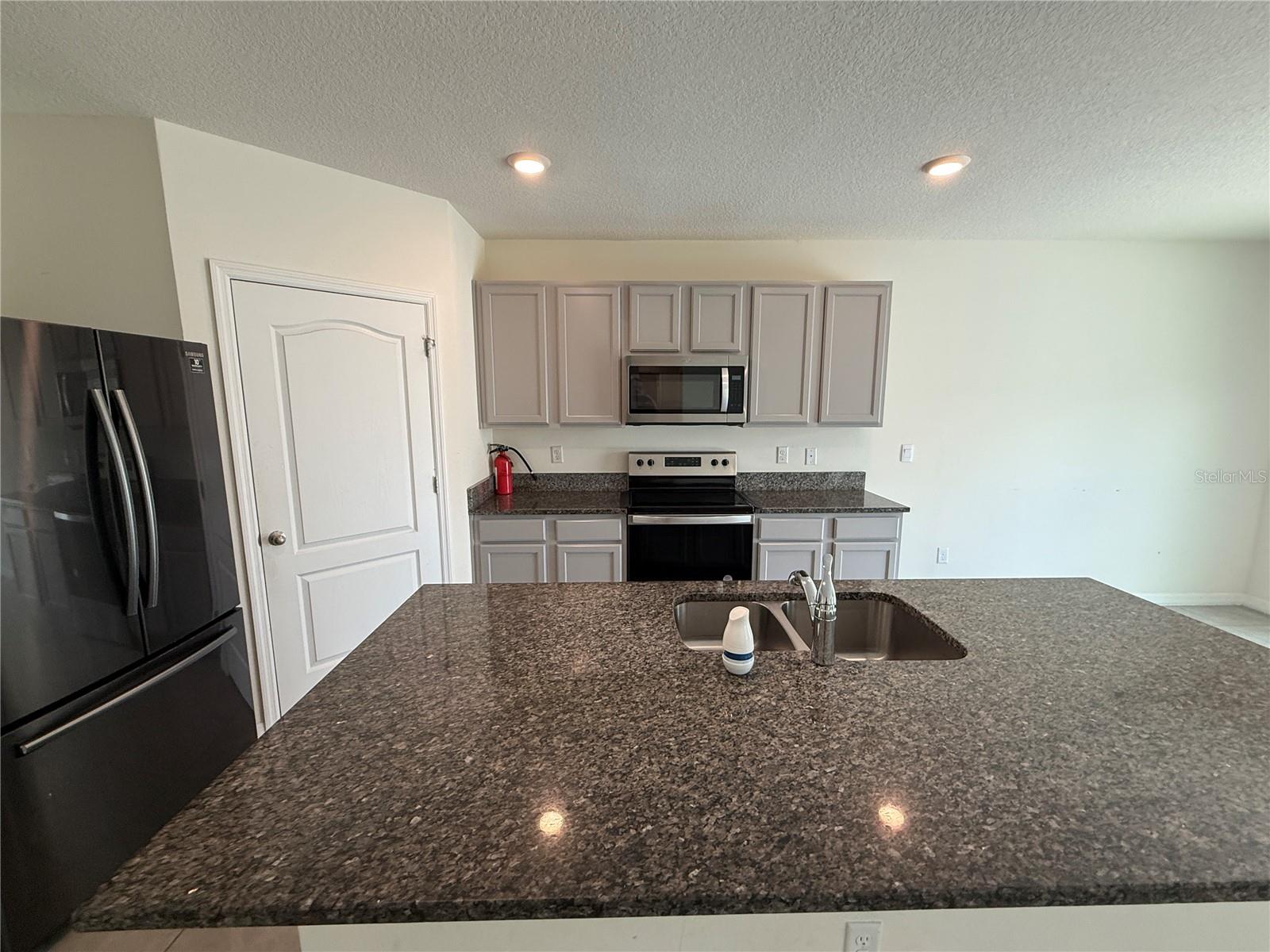 Image 5 of 39 For 2029 Maple Ridge Drive