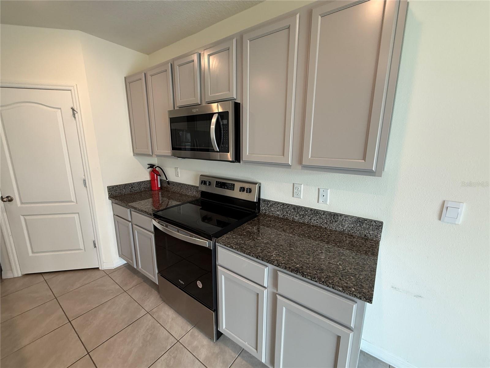 Image 7 of 39 For 2029 Maple Ridge Drive