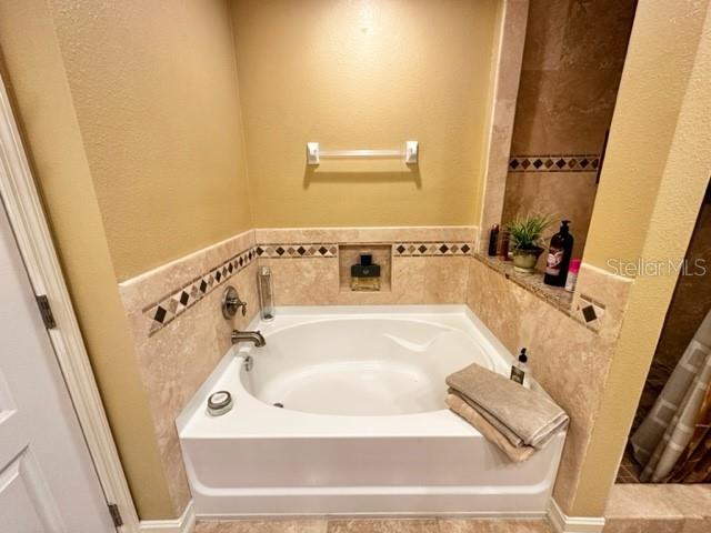 Image 20 of 25 For 4232 Messina Drive