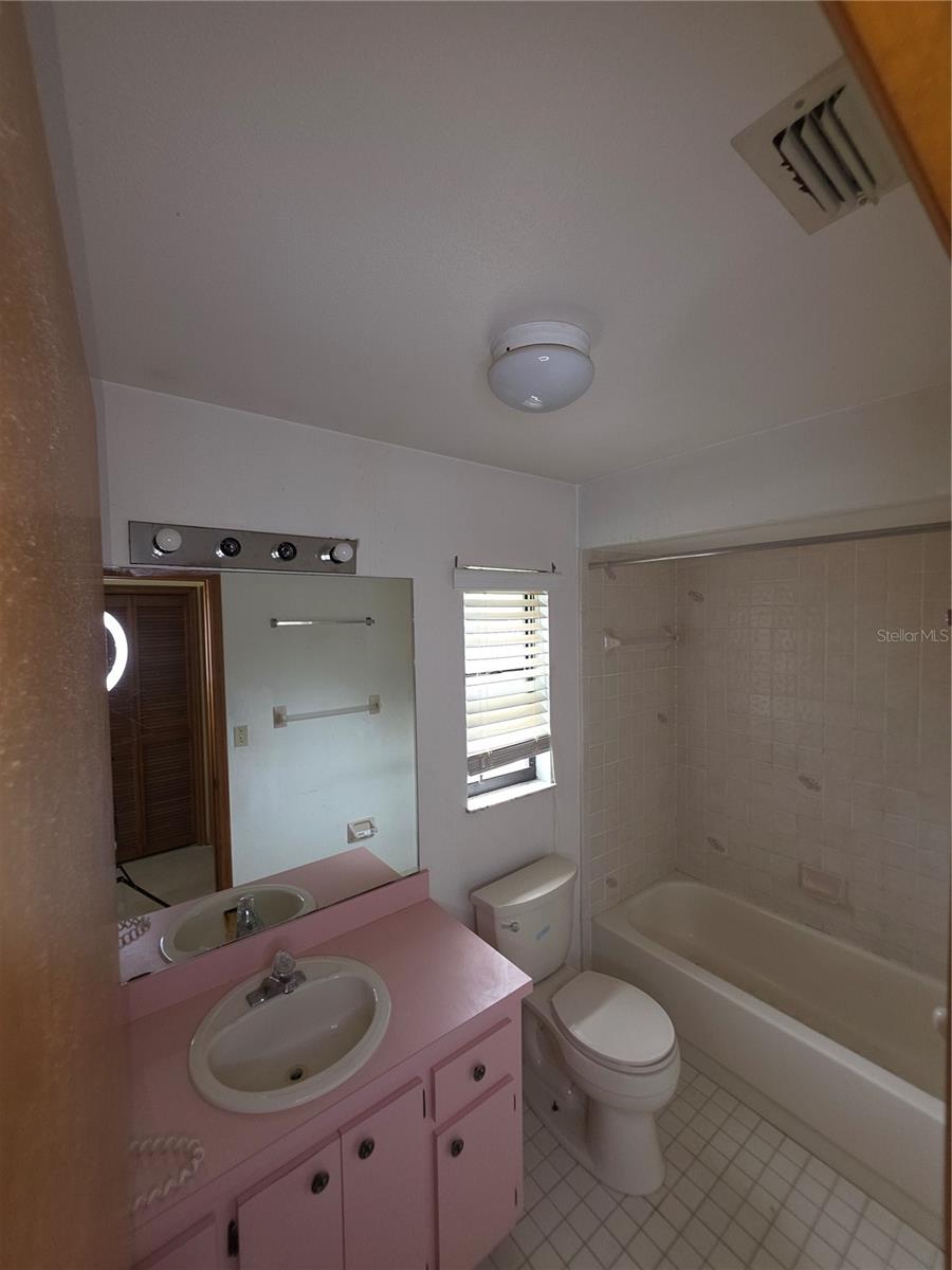 Image 11 of 21 For 664 Milan Drive