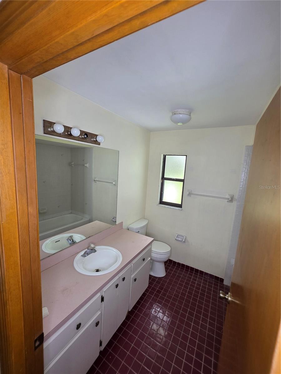 Image 15 of 21 For 664 Milan Drive