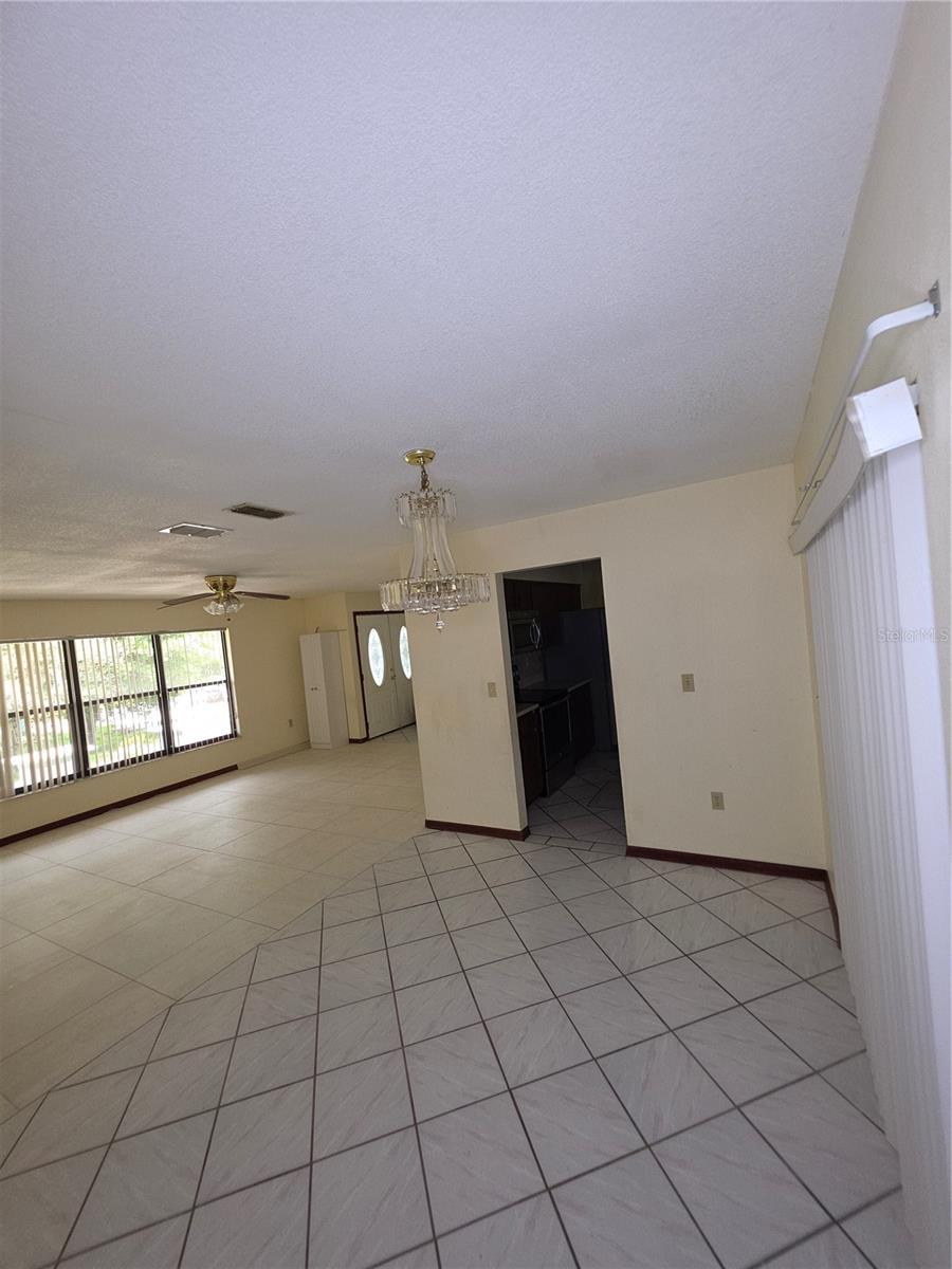 Image 4 of 21 For 664 Milan Drive
