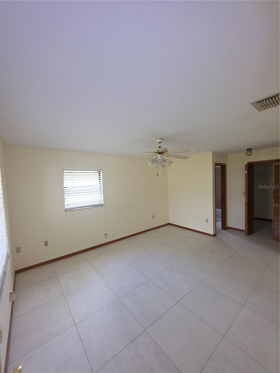 Image 9 of 21 For 664 Milan Drive