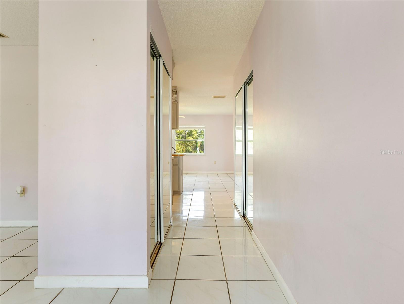 Image 4 of 41 For 244 Vienna Avenue