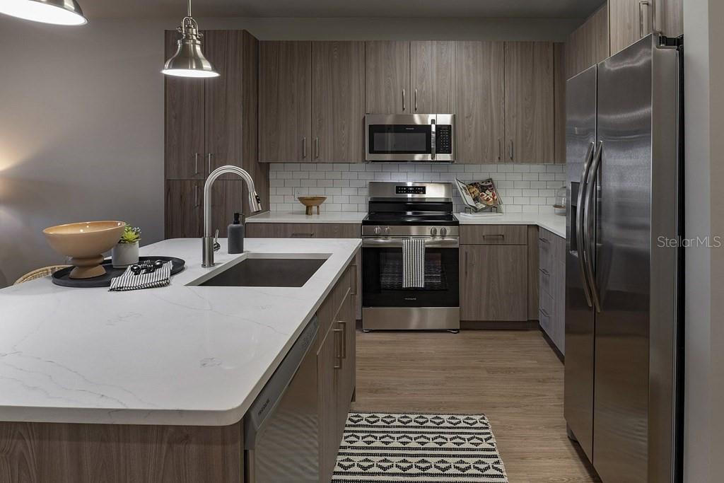 Image 16 of 30 For 1015 Lake Forest Boulevard A2