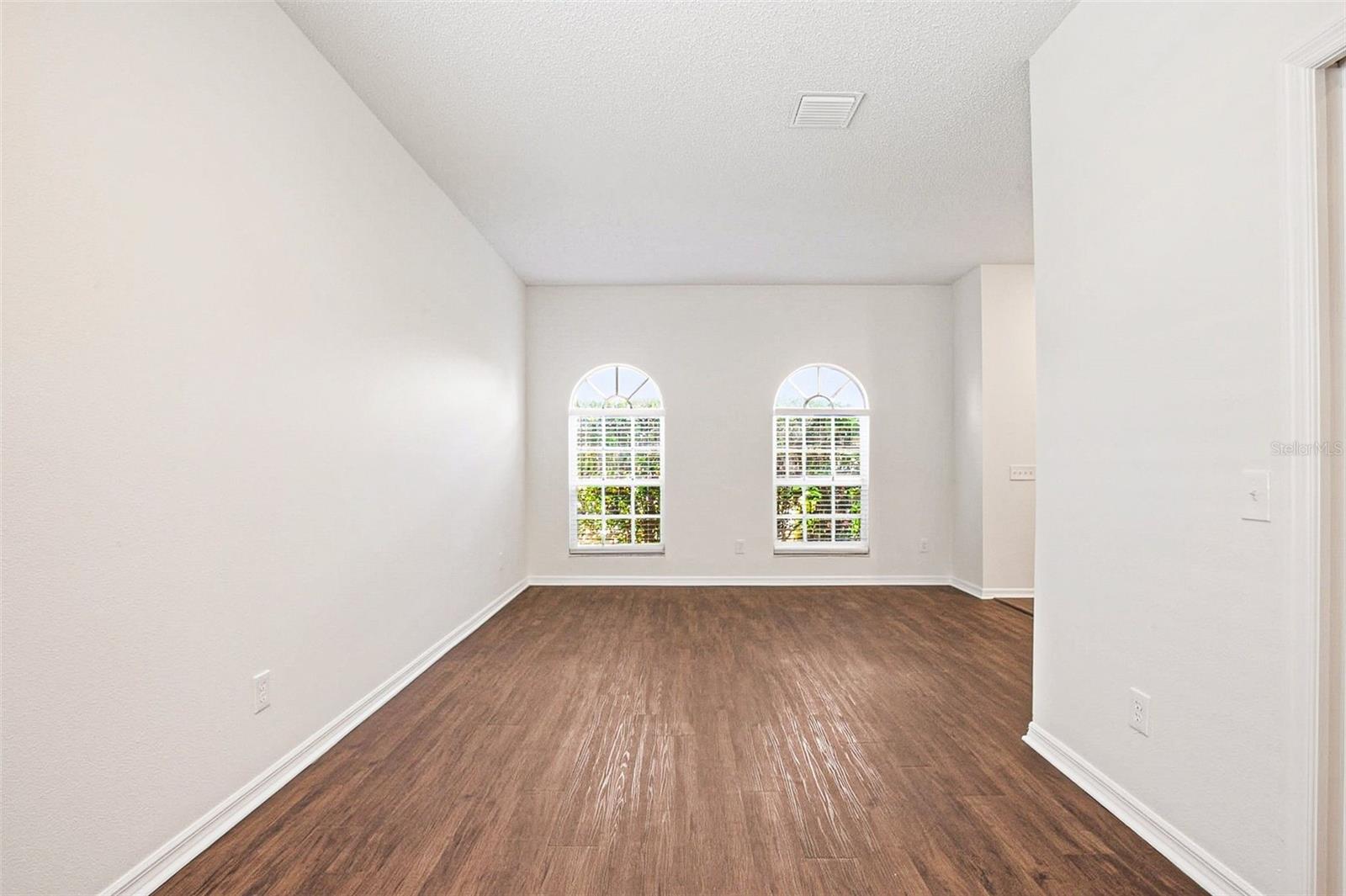 Image 13 of 44 For 10653 Firebrick Court