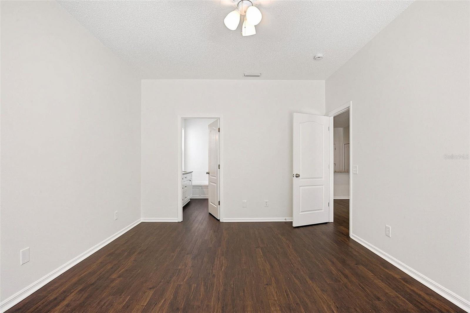 Image 19 of 44 For 10653 Firebrick Court