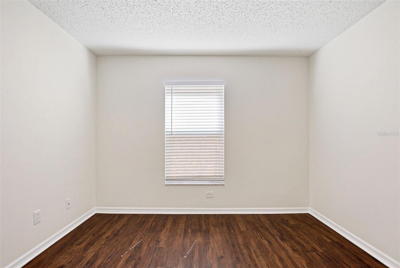 Image 24 of 44 For 10653 Firebrick Court