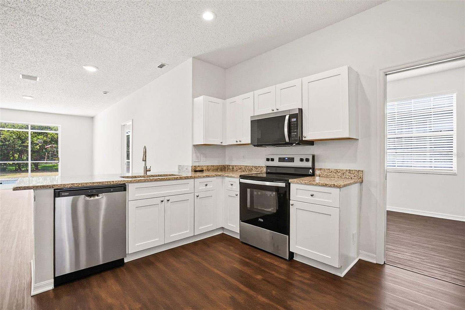 Image 7 of 44 For 10653 Firebrick Court