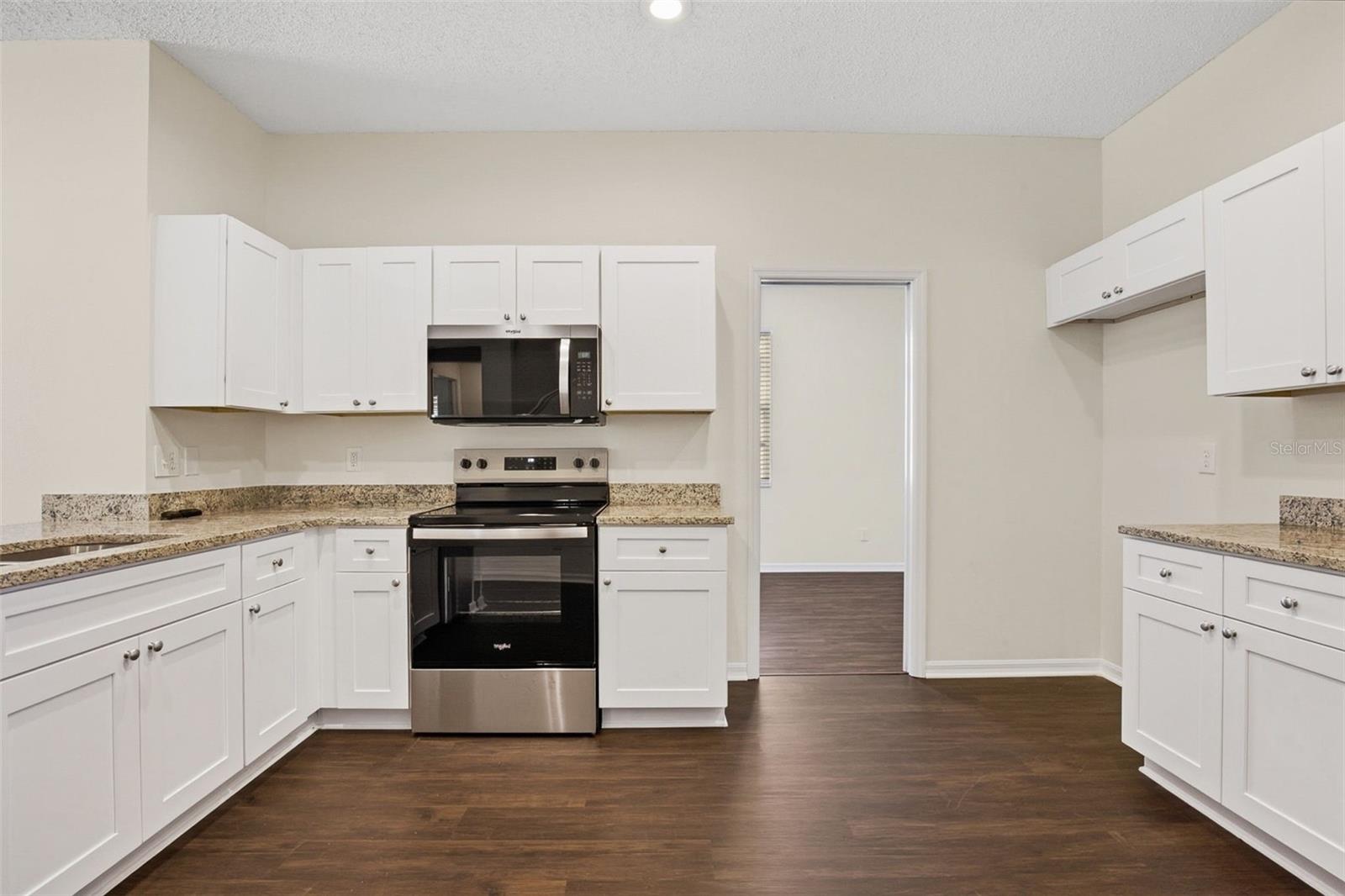 Image 8 of 44 For 10653 Firebrick Court